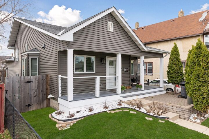 720 Adams Street NE  Minneapolis MN 55413 photo