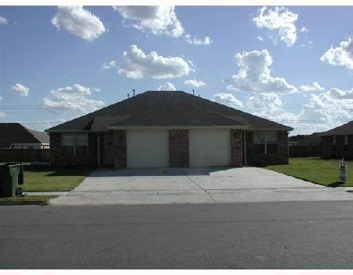 Property Photo:  309 & 311 Asher Court  AR 72758 