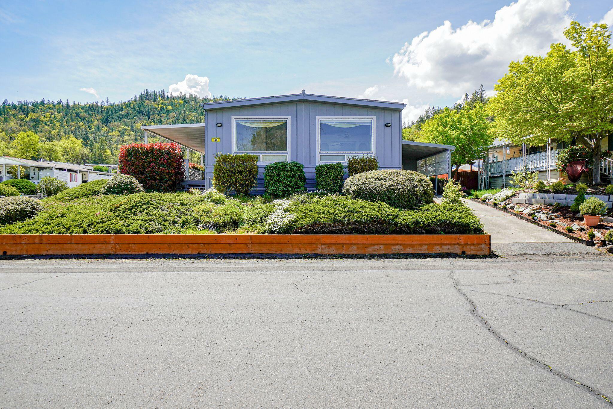 Property Photo: 3955 S Stage Road 48 OR 97501