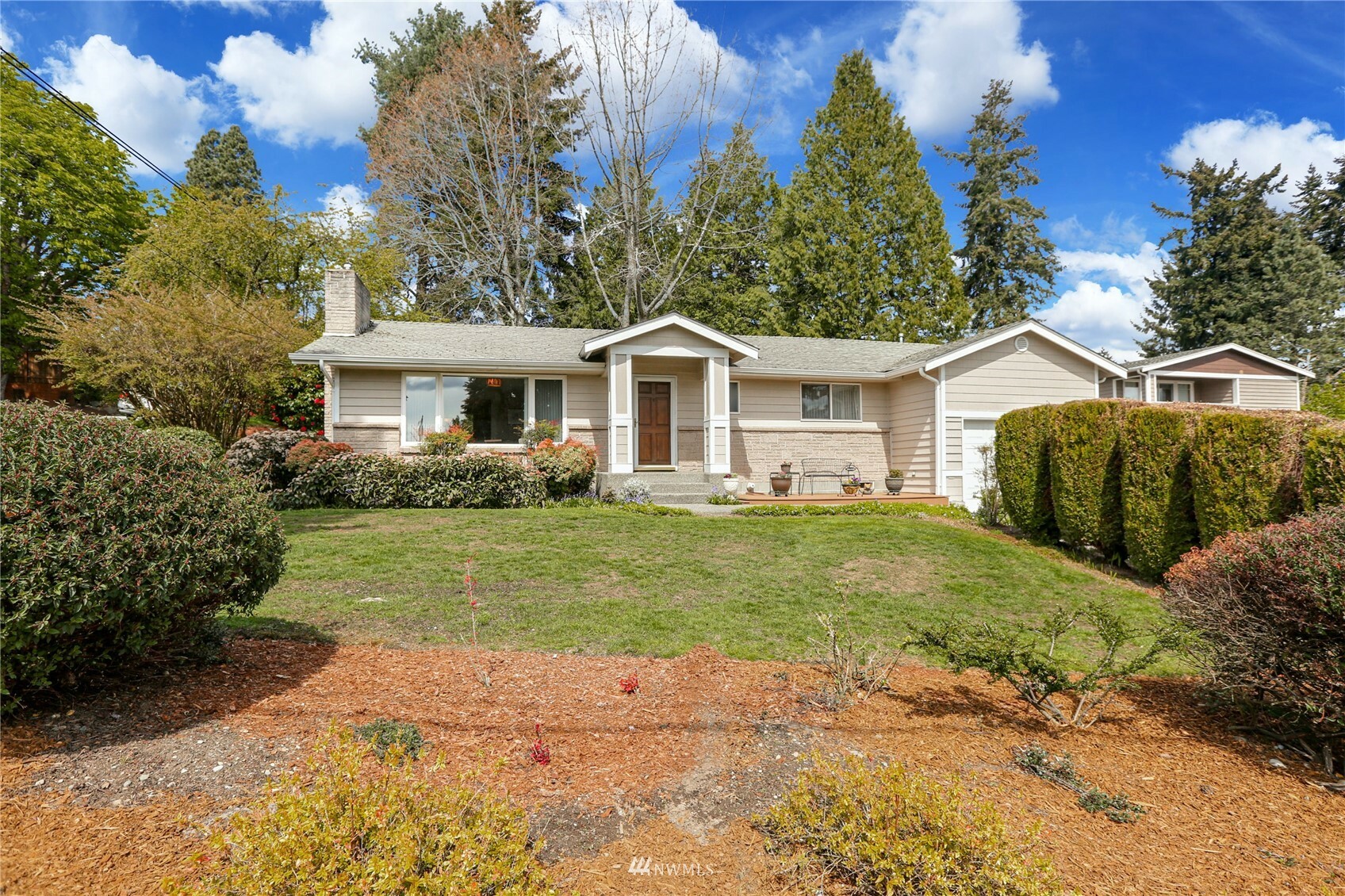 Property Photo: 300 11th Place WA 98033