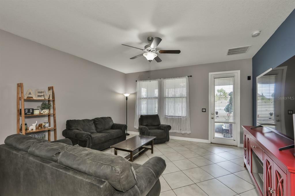 Property Photo:  9926 Victory Gallop Loop  FL 33573 