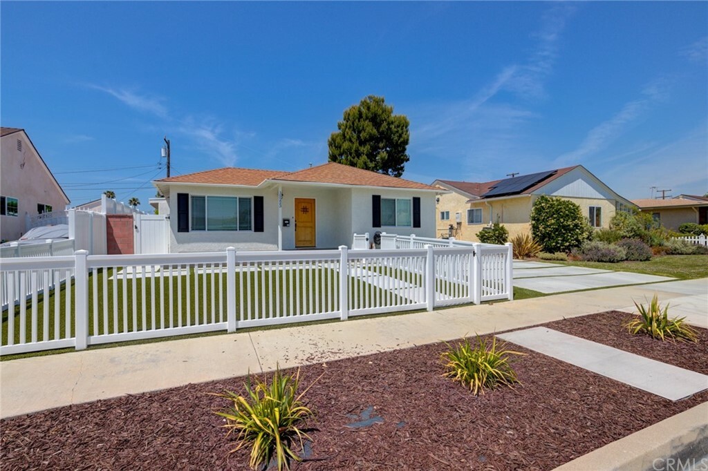 Property Photo:  15223 Kornblum Avenue  CA 90260 