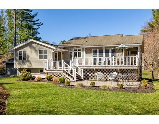 Property Photo: 11 Rio Grande Dr MA 01824