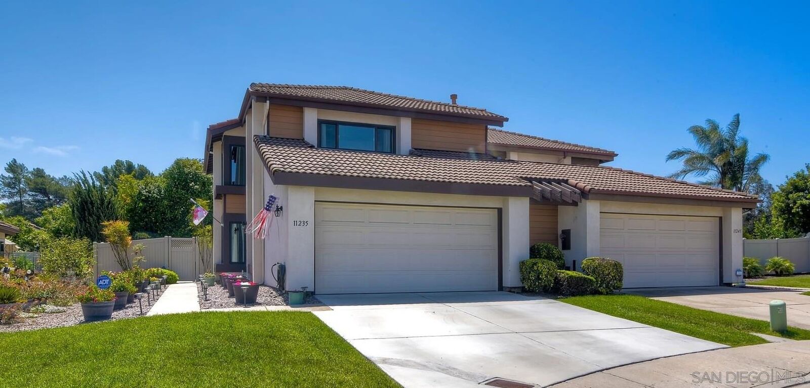 Property Photo: 11235 Blazewood Pl CA 92127