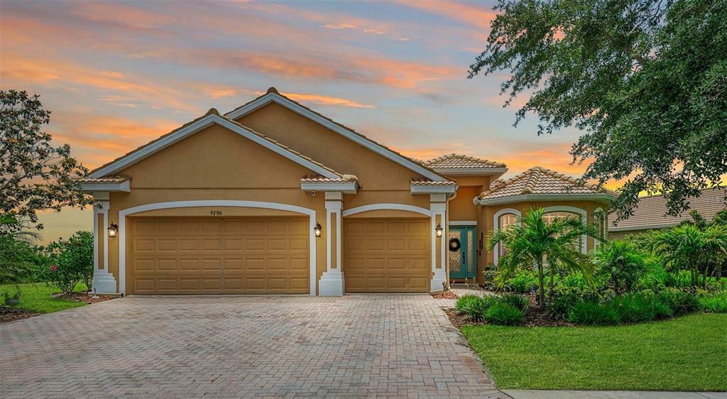 Property Photo:  9206 Winter Harbour Way N  FL 34212 