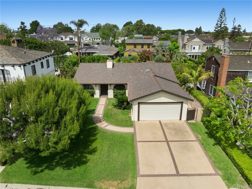 Property Photo: 501 Signal Road CA 92663