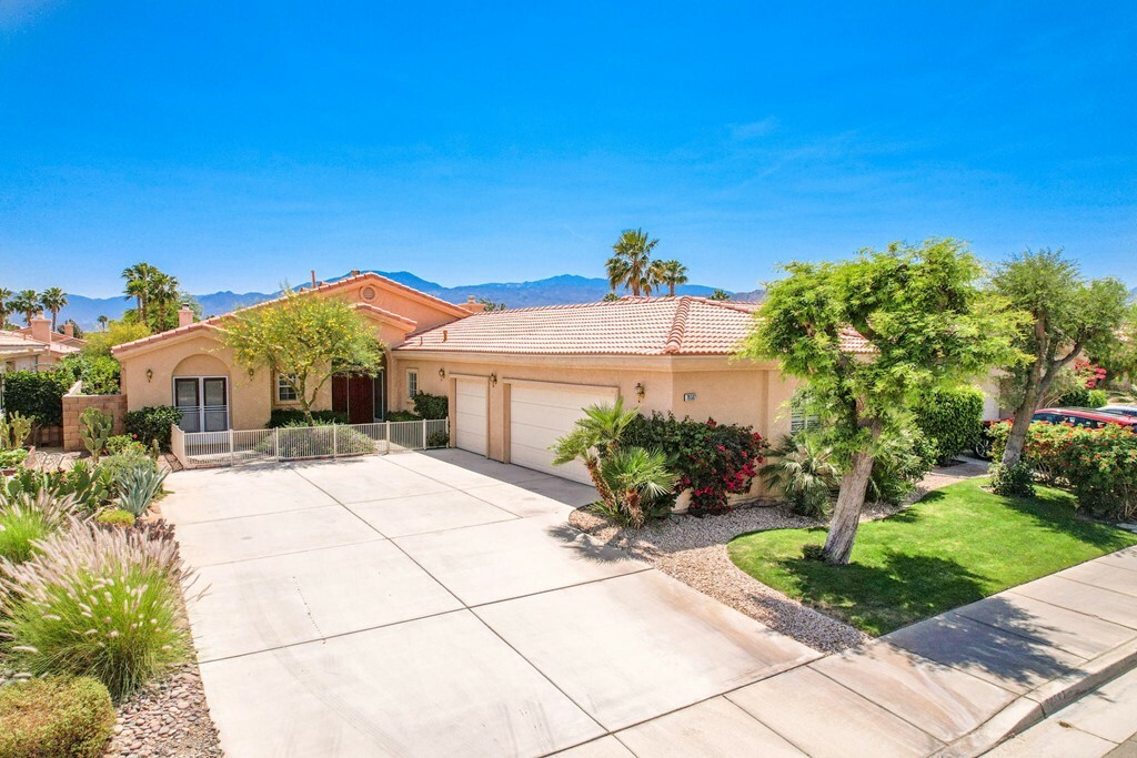 Property Photo:  79587 Morning Glory Court  CA 92253 