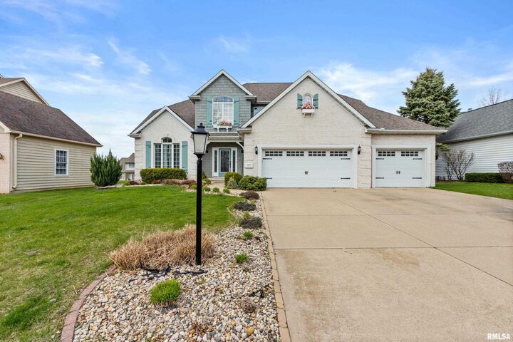 4937 N Weaverridge  Peoria IL 61615 photo