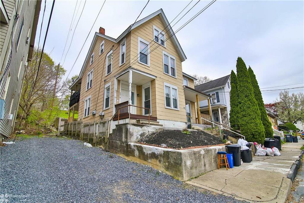 Property Photo:  301 303 North 1st Street  PA 18080 