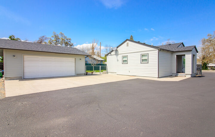 837 Marshall Avenue  Medford OR 97501 photo