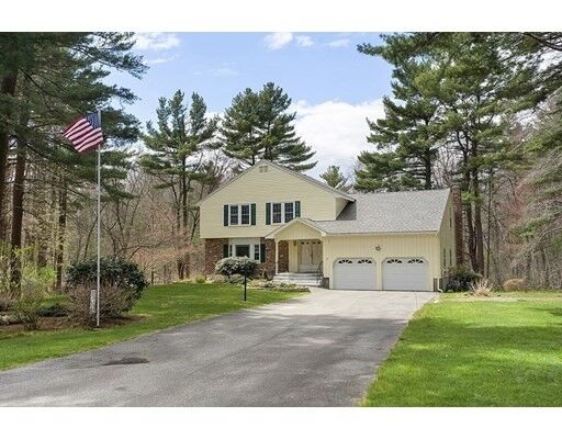 Property Photo:  9 Waverly Drive  MA 01810 