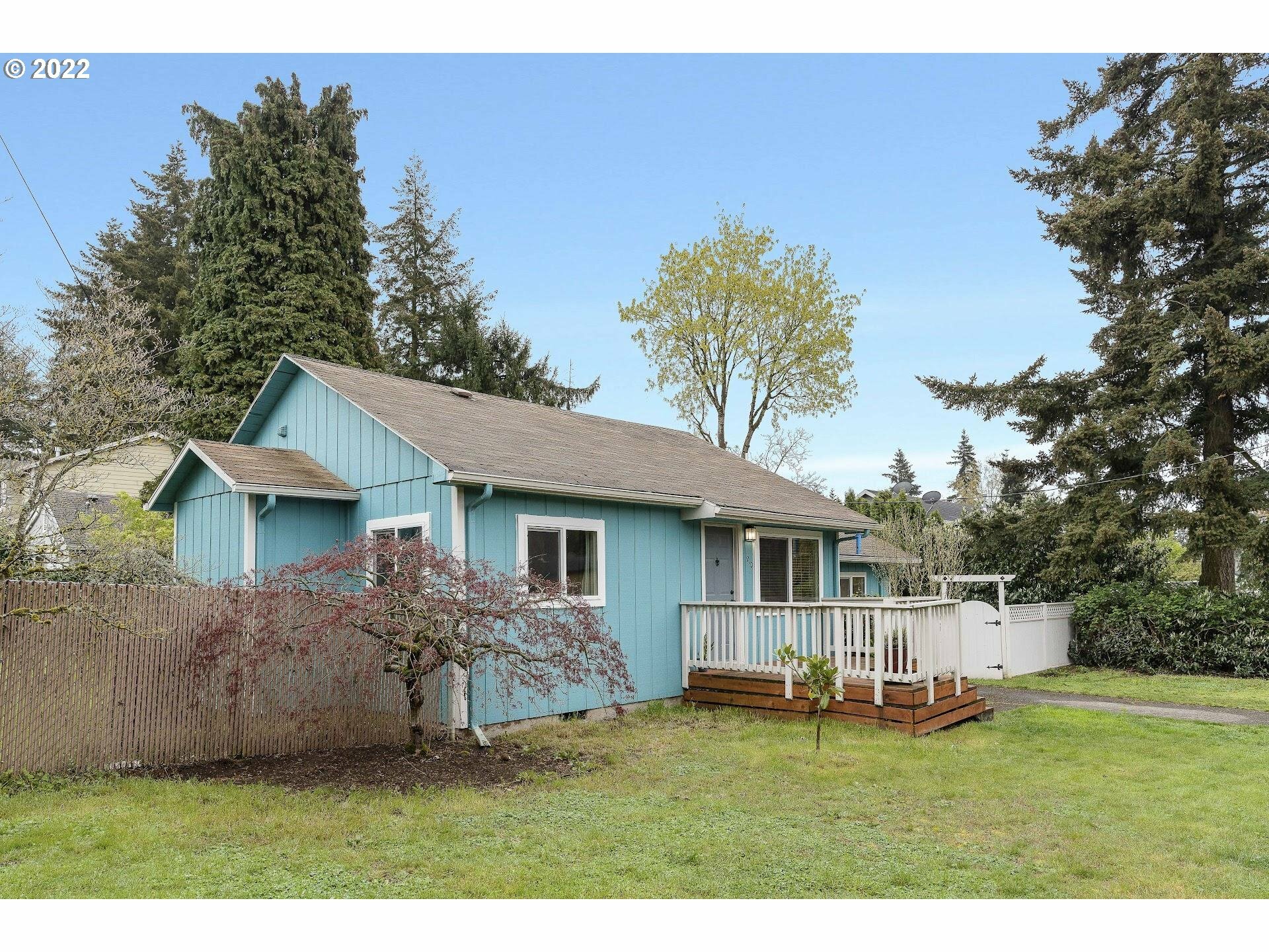 Property Photo:  1210 SE 117th Ave  OR 97216 