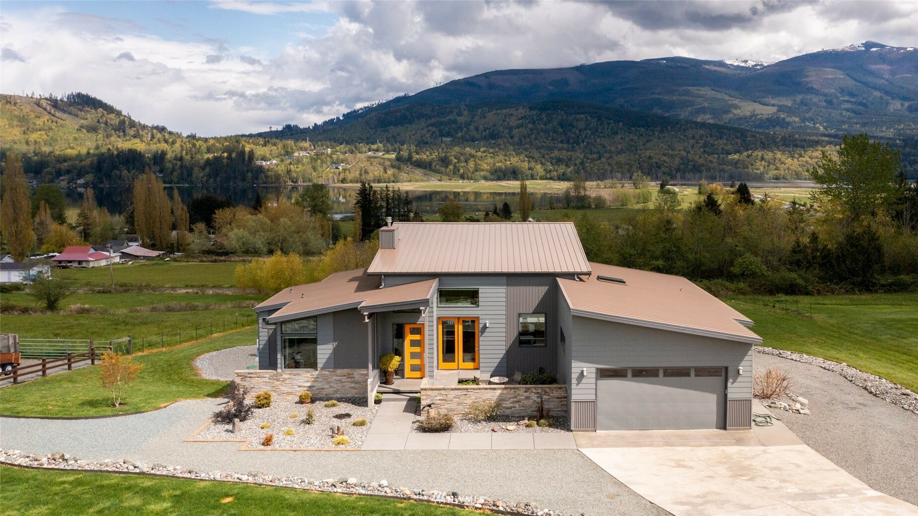 Property Photo: 13167 Whitehawk Lane WA 98273