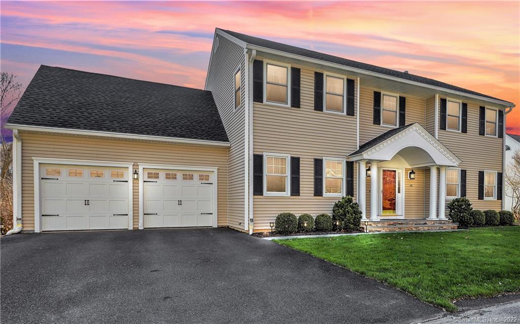 Property Photo:  45 Great Oak Farm Road 45  CT 06468 