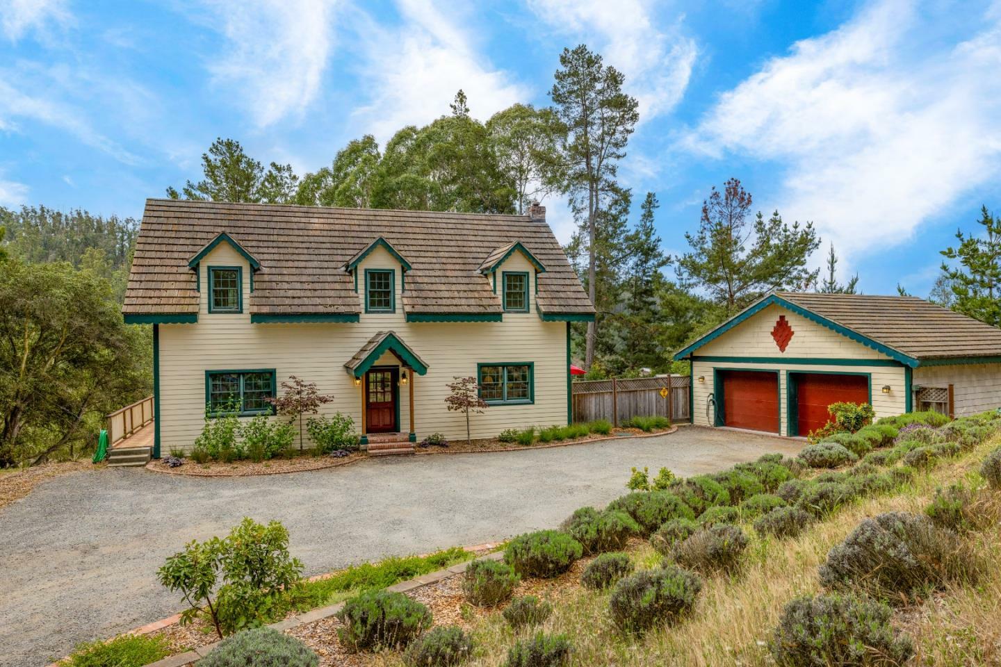 Property Photo:  1470 Oakleaf Drive  CA 95076 