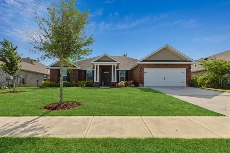 Property Photo: 221 Sweet Tea Lane Lane FL 32439