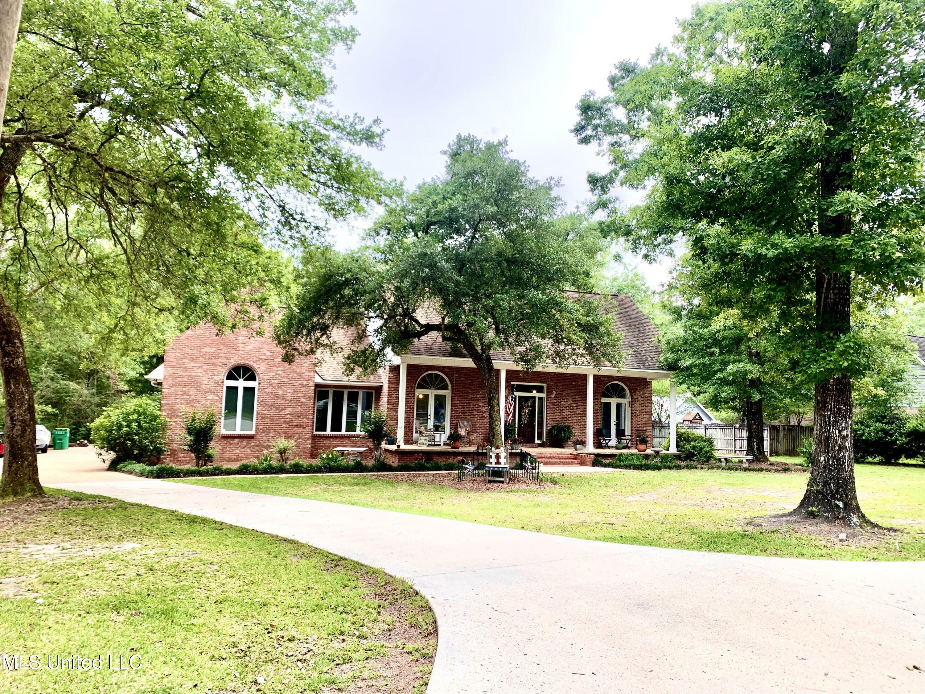 Property Photo: 10435 Antioch Road MS 39565