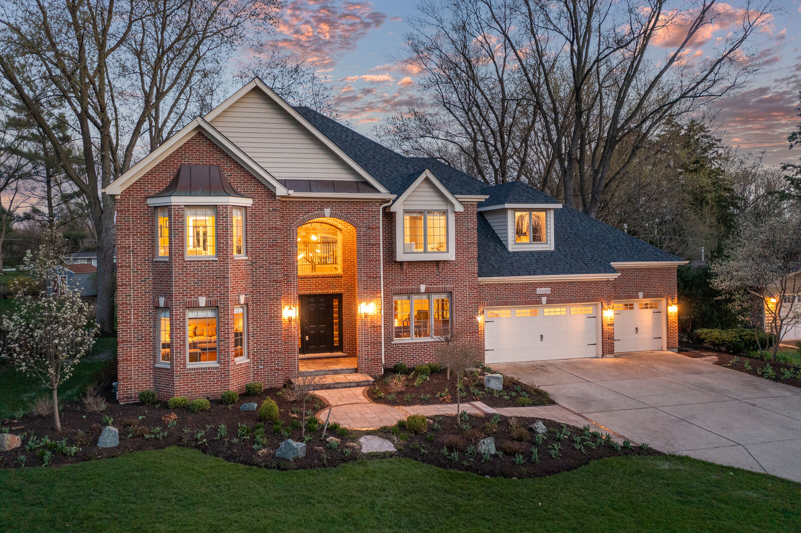 Property Photo:  28W169 Lawnmeadow Lane  IL 60540 