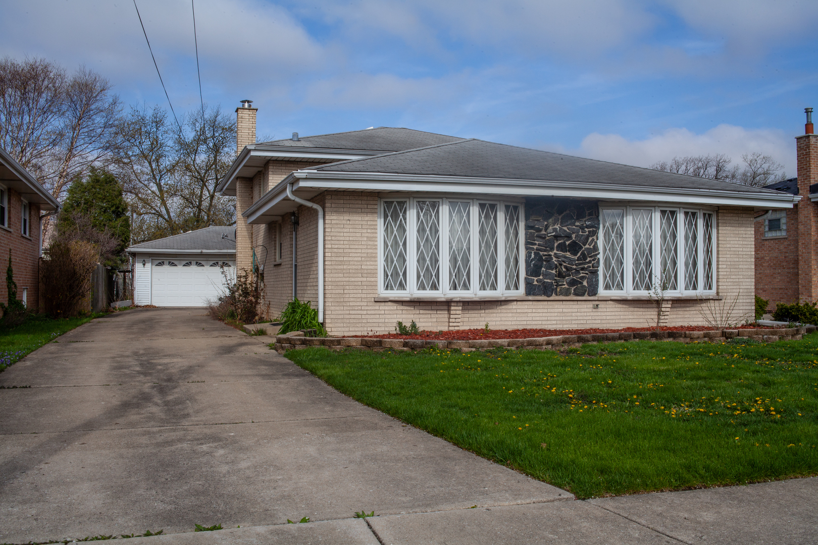 Property Photo:  7638 S Octavia Avenue  IL 60455 