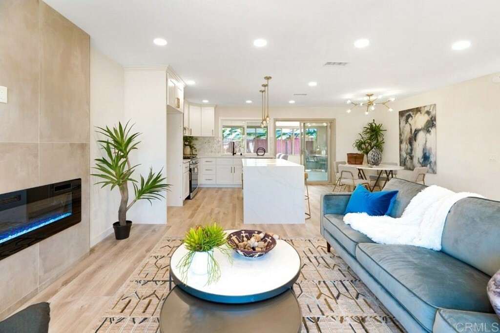 Property Photo: 10336 Londonderry Avenue CA 92126