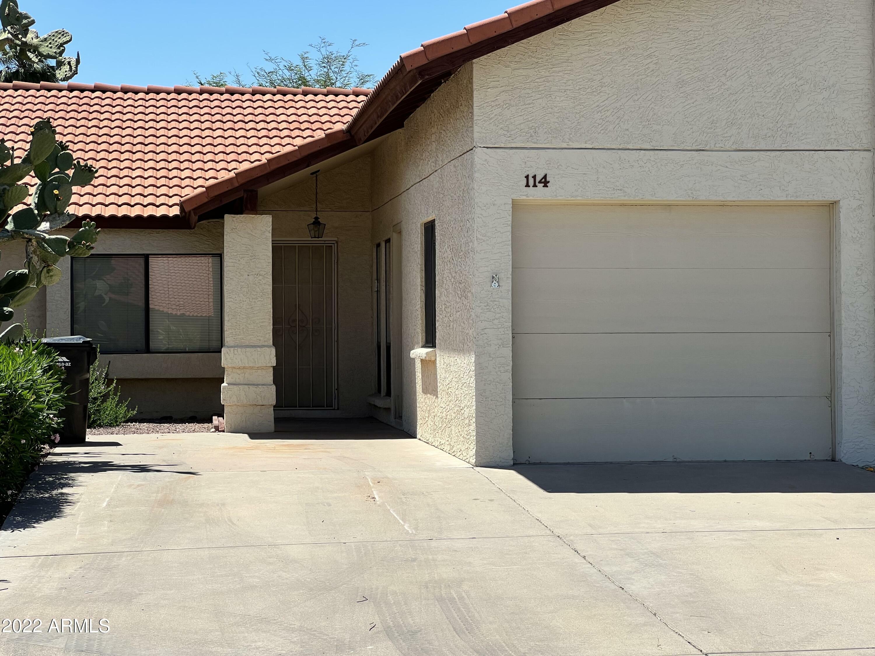 Property Photo:  542 S Higley Road #114  AZ 85206 