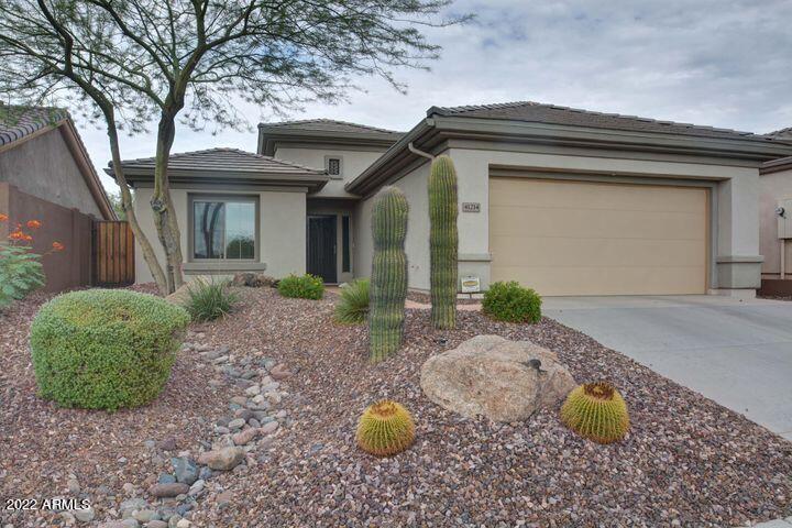 Property Photo: 41214 N Rolling Green Way AZ 85086