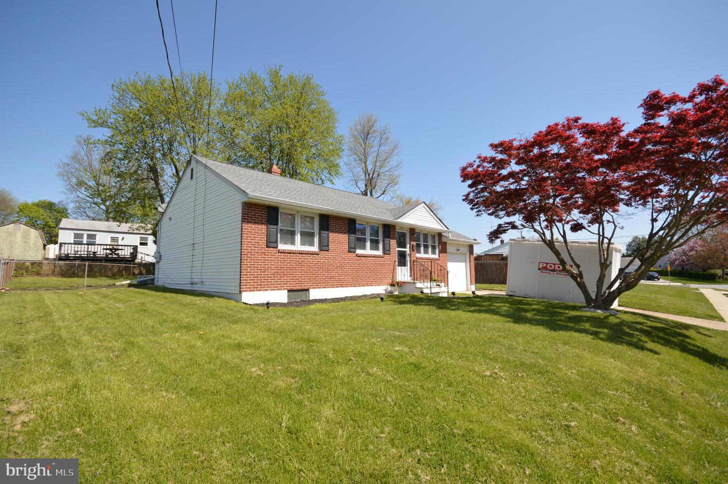 Property Photo:  2205 Downing Lane  DE 19804 