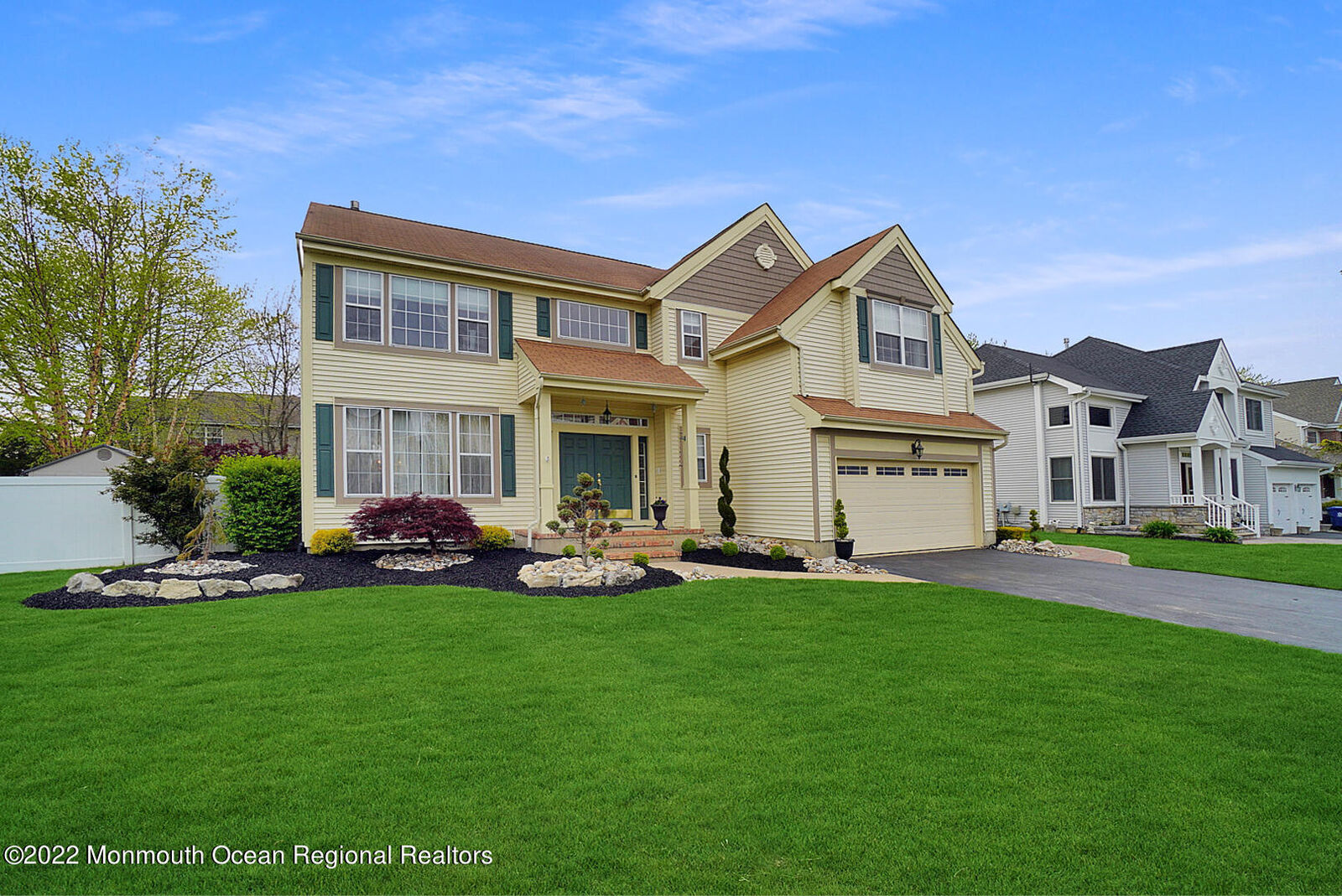 Property Photo:  3 Dunstable Court  NJ 07747 