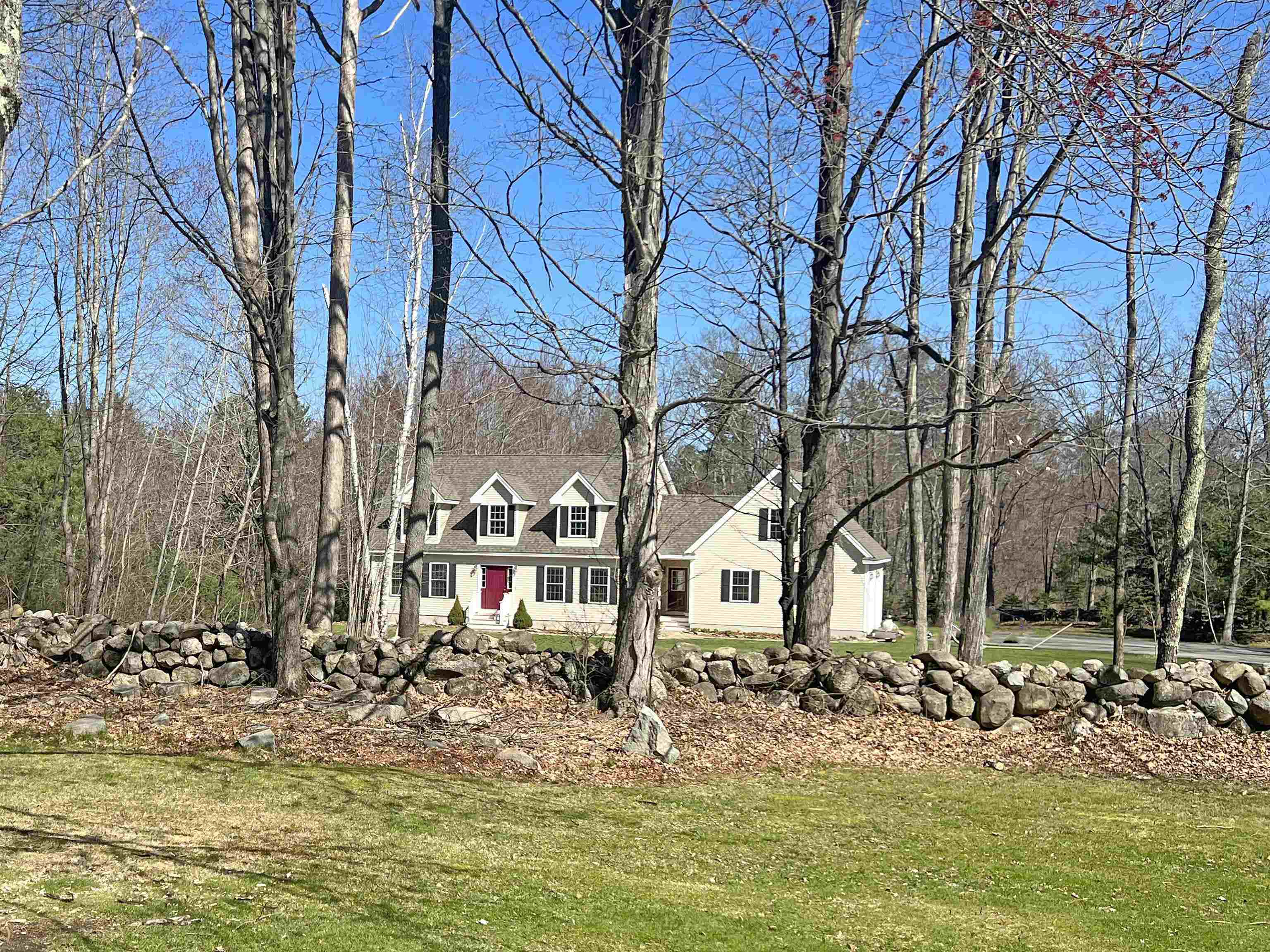 Property Photo:  167 Proctor Hill Road  NH 03049 