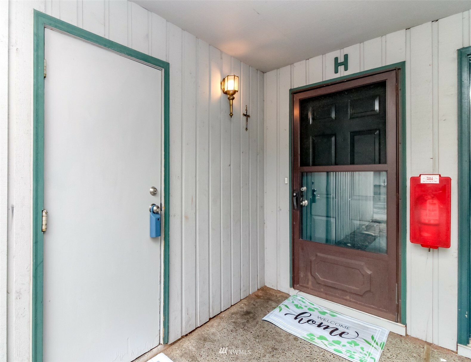 Property Photo:  4008 S 158th Street H  WA 98188 