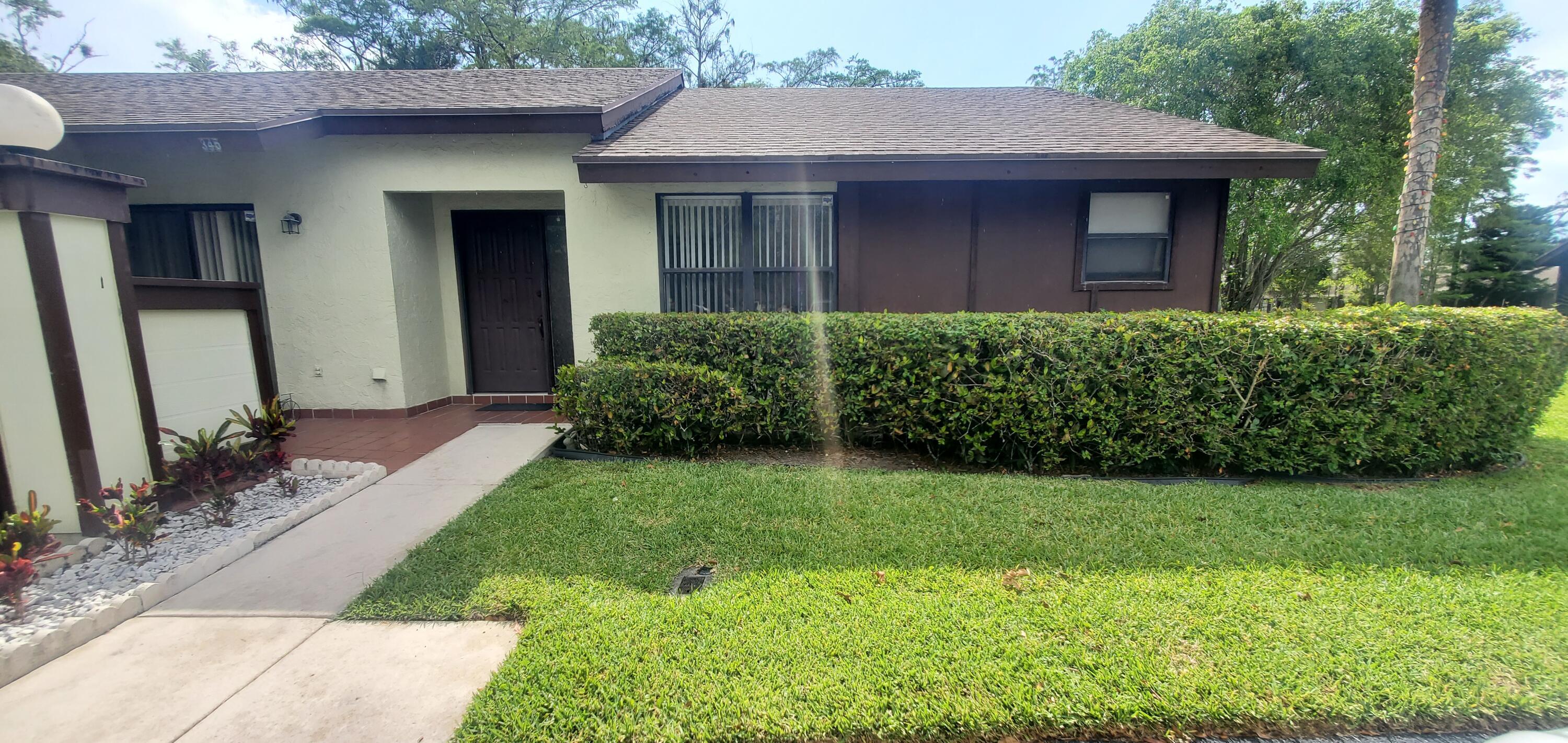 Property Photo: 345 Quincy Court FL 33411