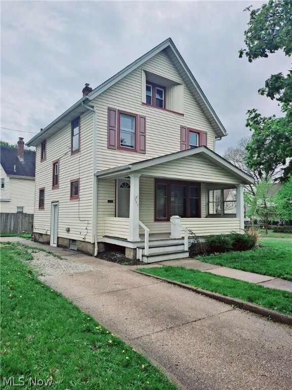 Property Photo: 280 E Archwood Avenue OH 44301