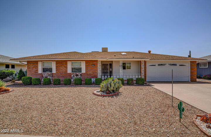 Property Photo: 10528 W Kingswood Circle AZ 85351