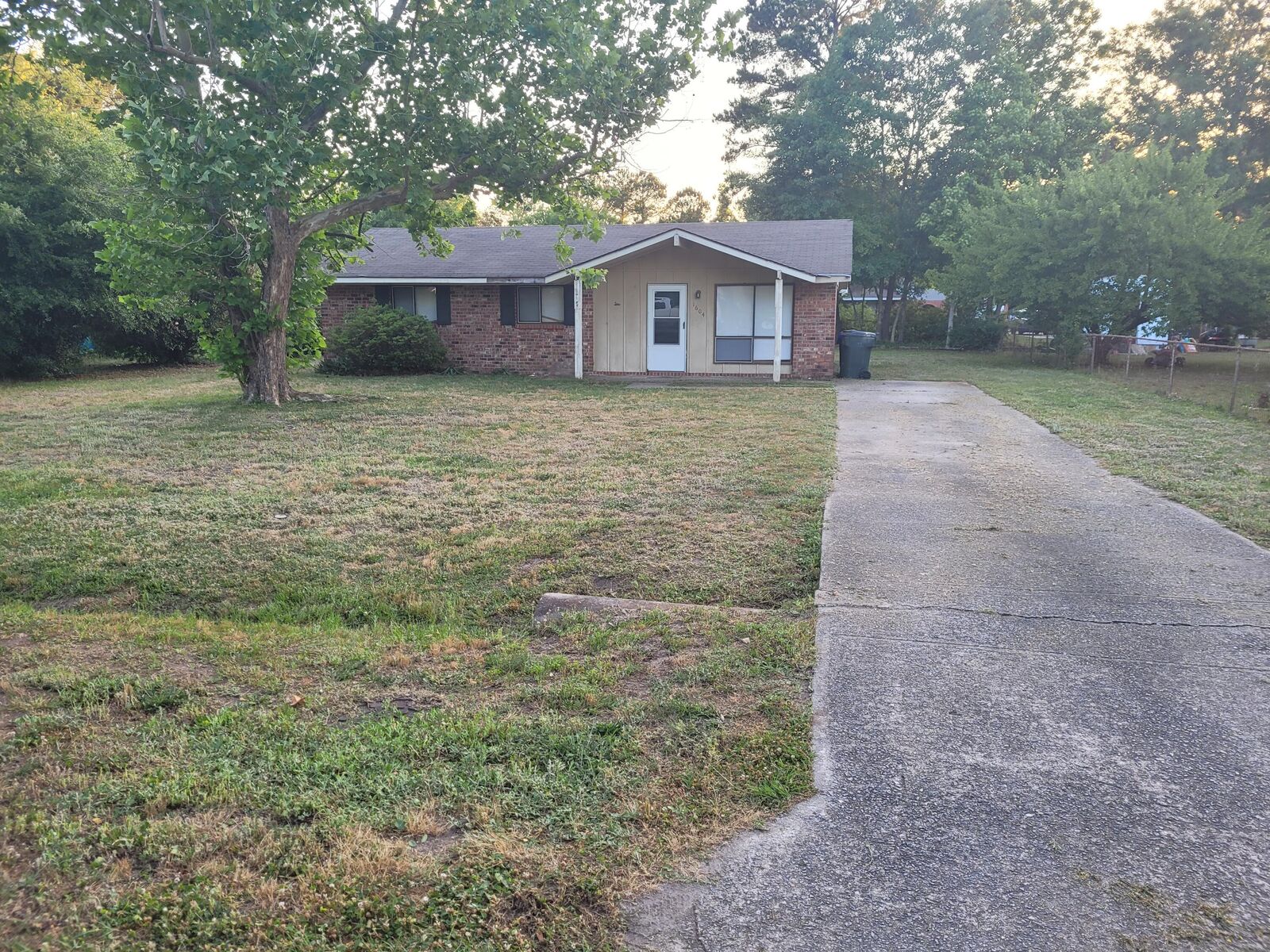 Property Photo: 1604 Langston Drive SC 29455