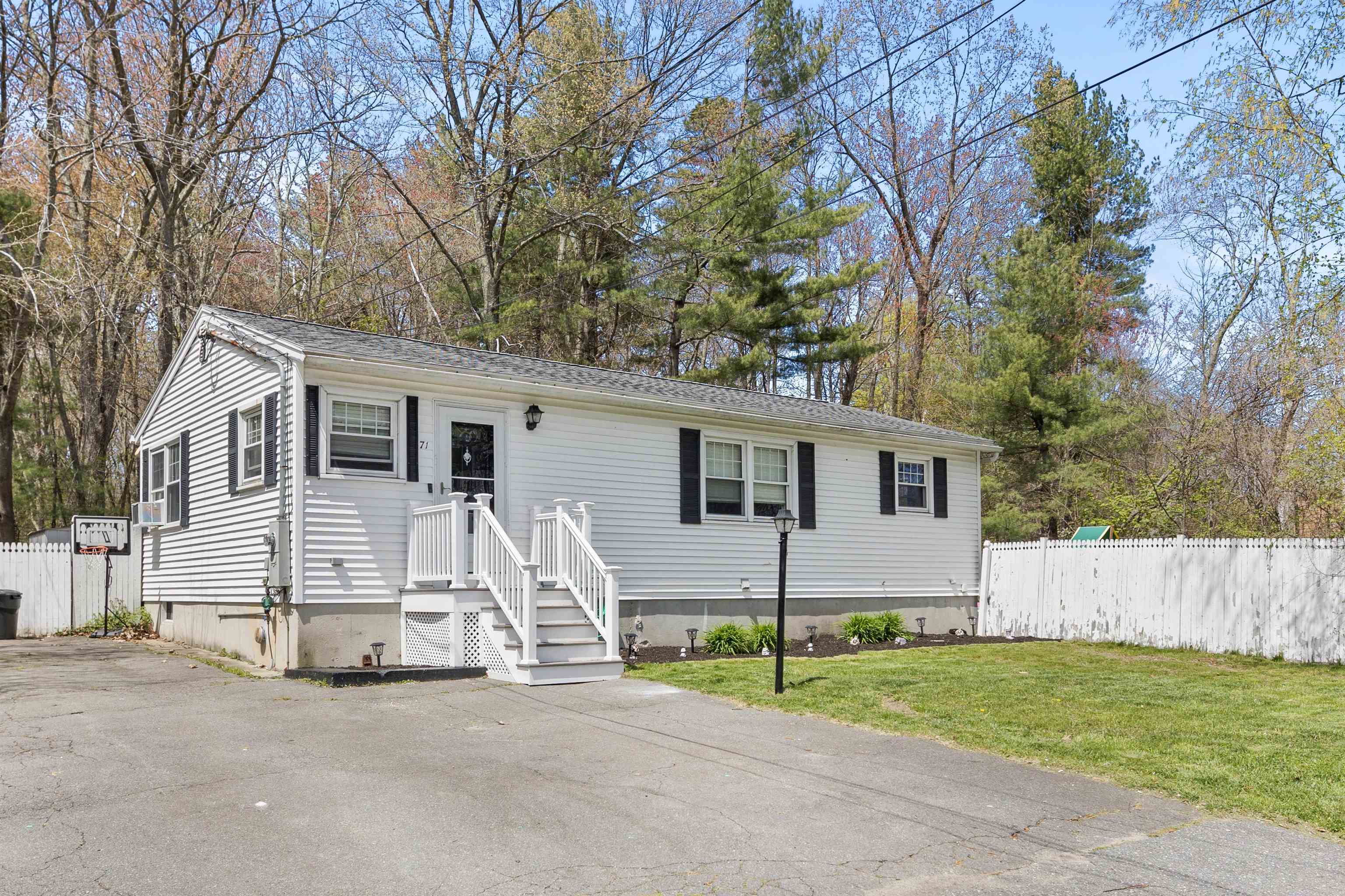 Property Photo:  71 Millville Street  NH 03079 