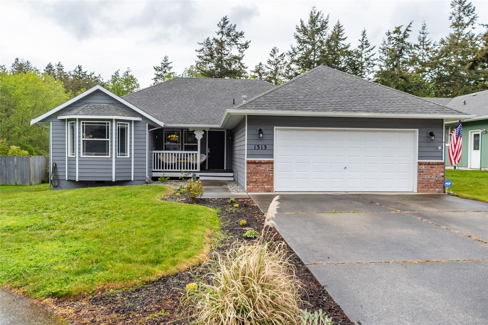 Property Photo:  1313 Morning Mist Lane  WA 98277 