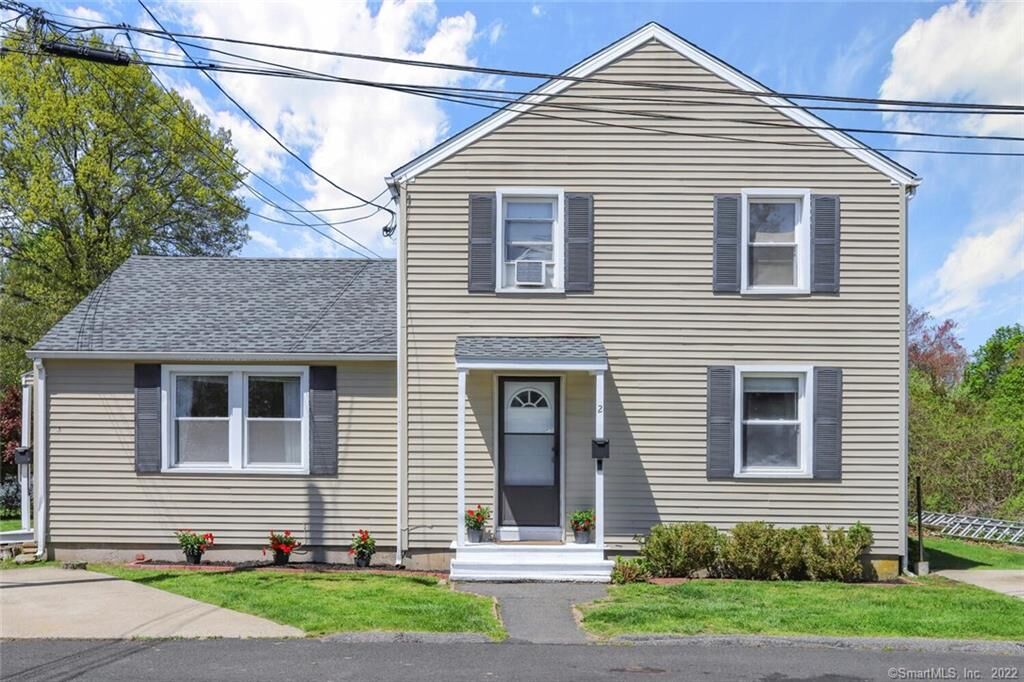 Property Photo: 2 Garden Square CT 06825