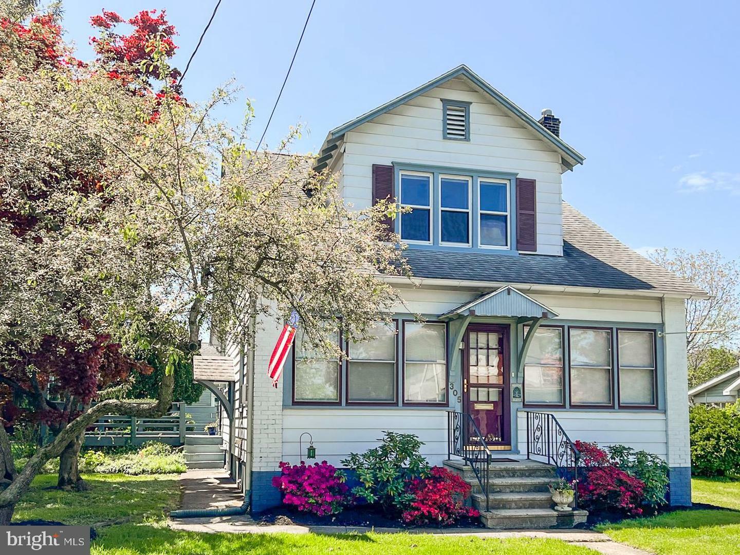 Property Photo: 305 Redwood Street PA 17109