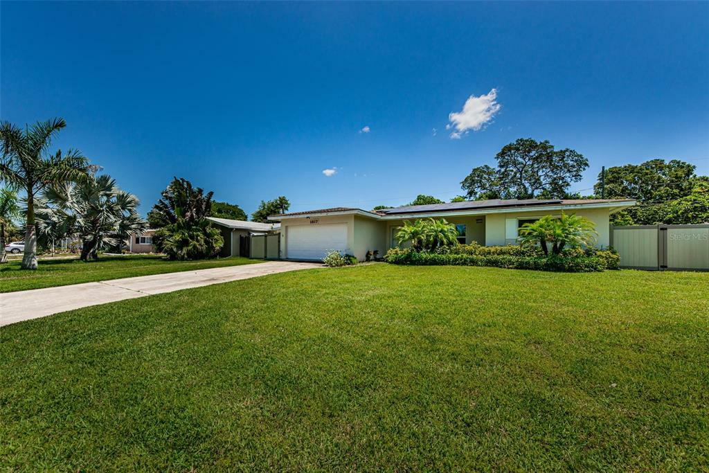 Property Photo:  1817 Bellemeade Drive  FL 33755 