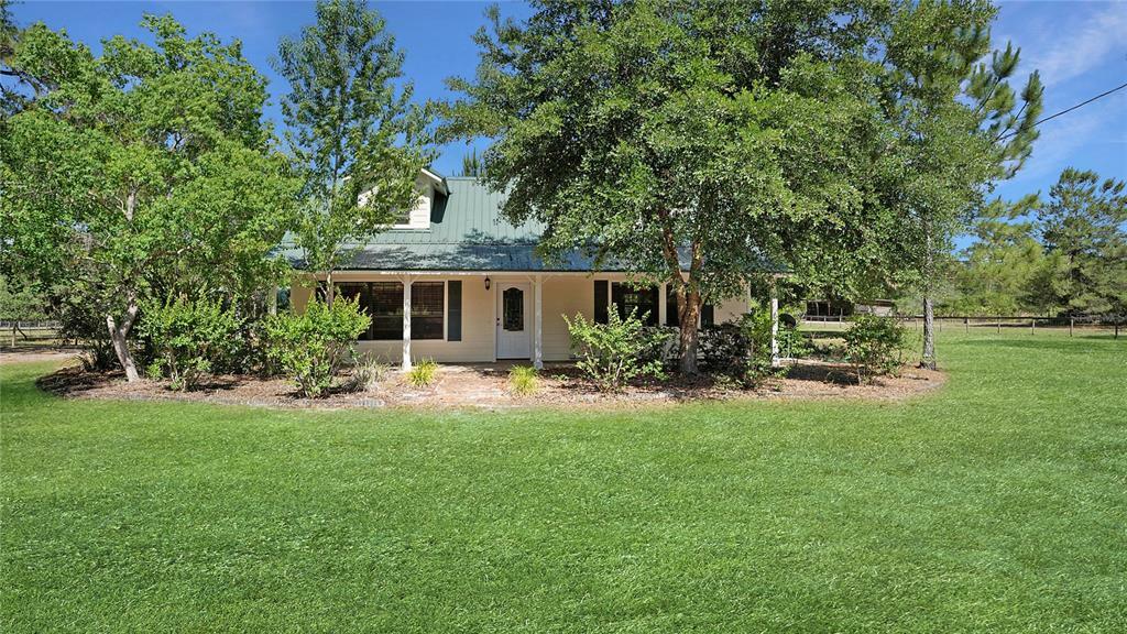 Property Photo: 37934 Lake Norris Road FL 32736