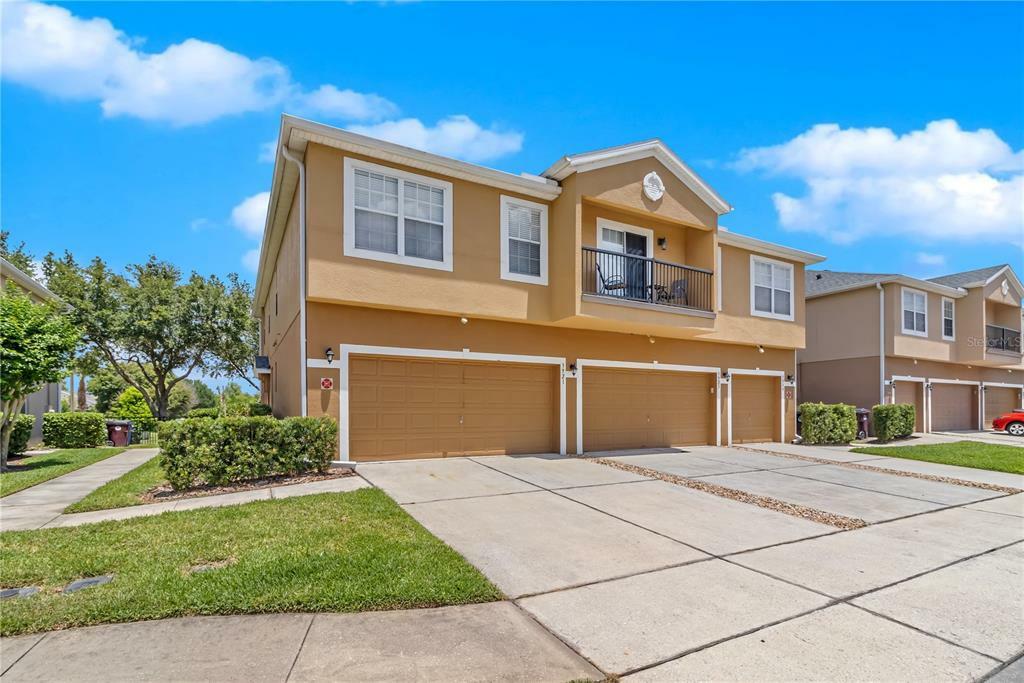 Property Photo: 3921 Pemberly Pines Circle FL 34769