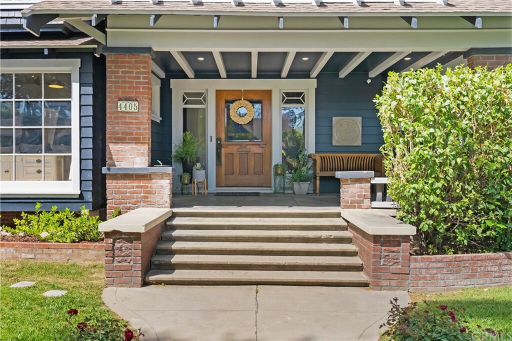 Property Photo:  4405 Mission Inn Avenue  CA 92501 