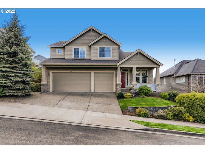 Property Photo:  357 N Fairway St  OR 97132 