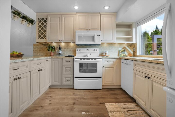 Property Photo: 120 124th Street SW G3 WA 98204