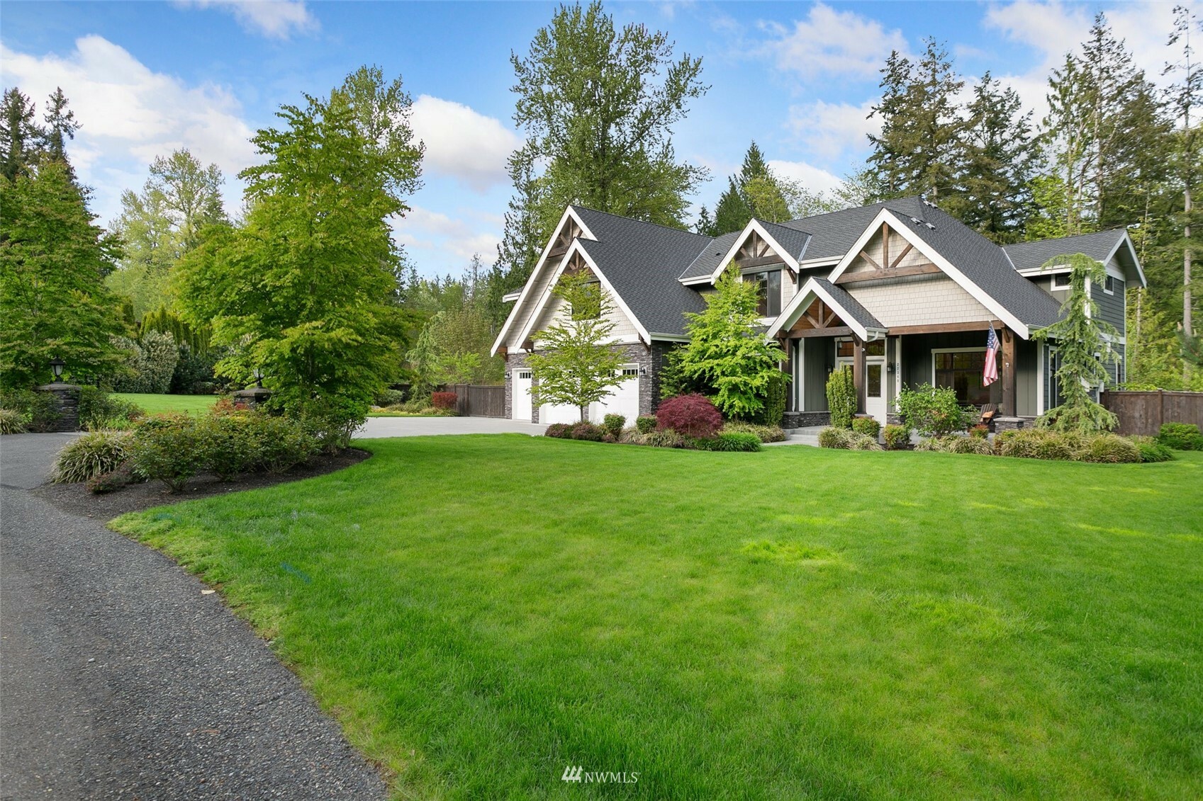 Property Photo: 22340 NE 65th Place WA 98053