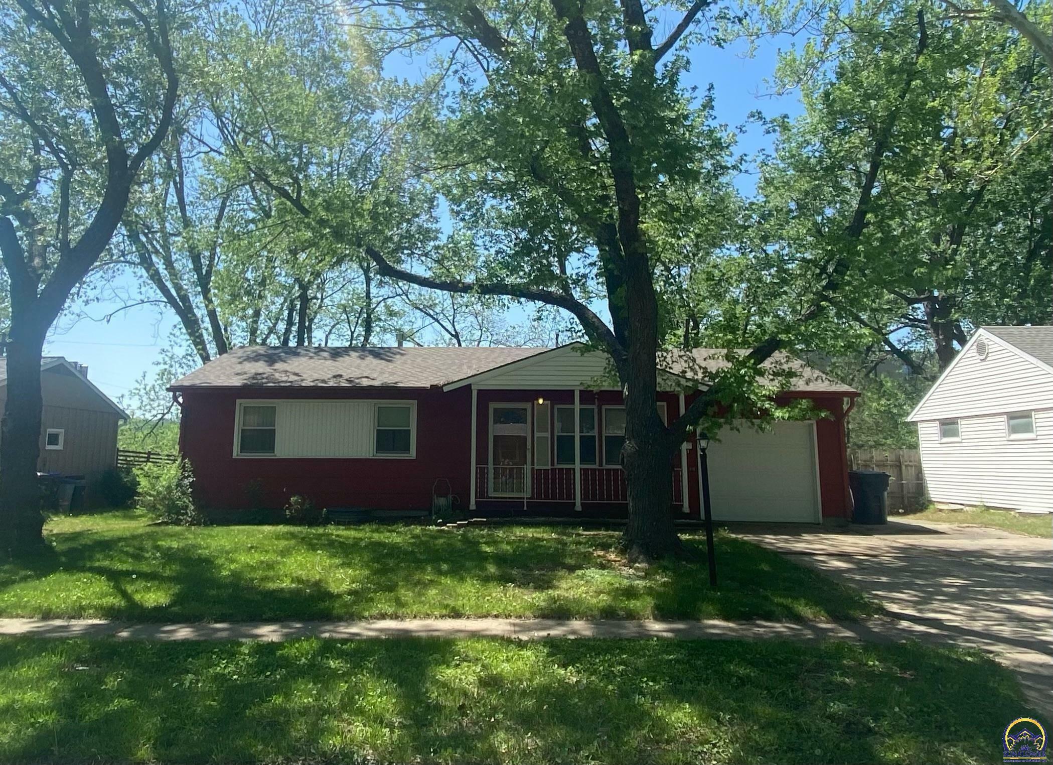 5213 SW 28th St  Topeka KS 66614 photo