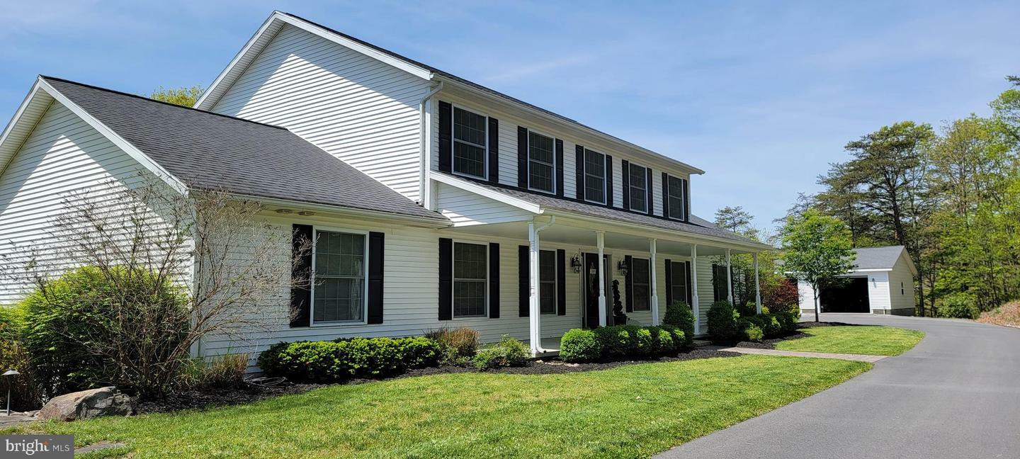 Property Photo:  205 Colonial Heights Drive  WV 26719 