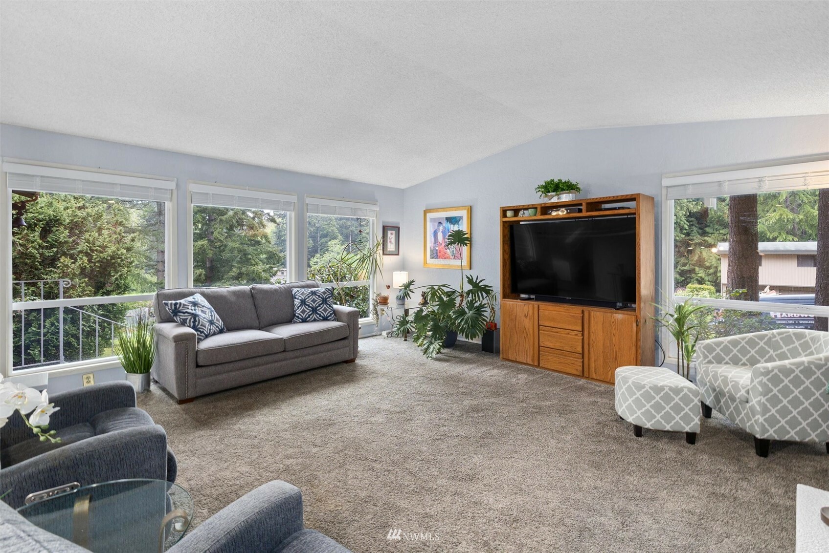 Property Photo: 6024 145th Street SW WA 98026