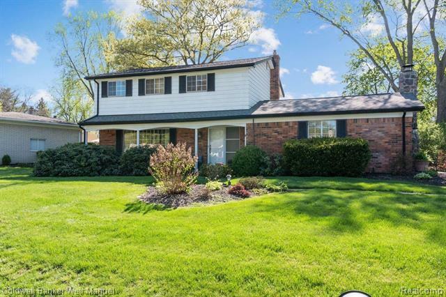 Property Photo: 8327 Fox Bay Drive MI 48386