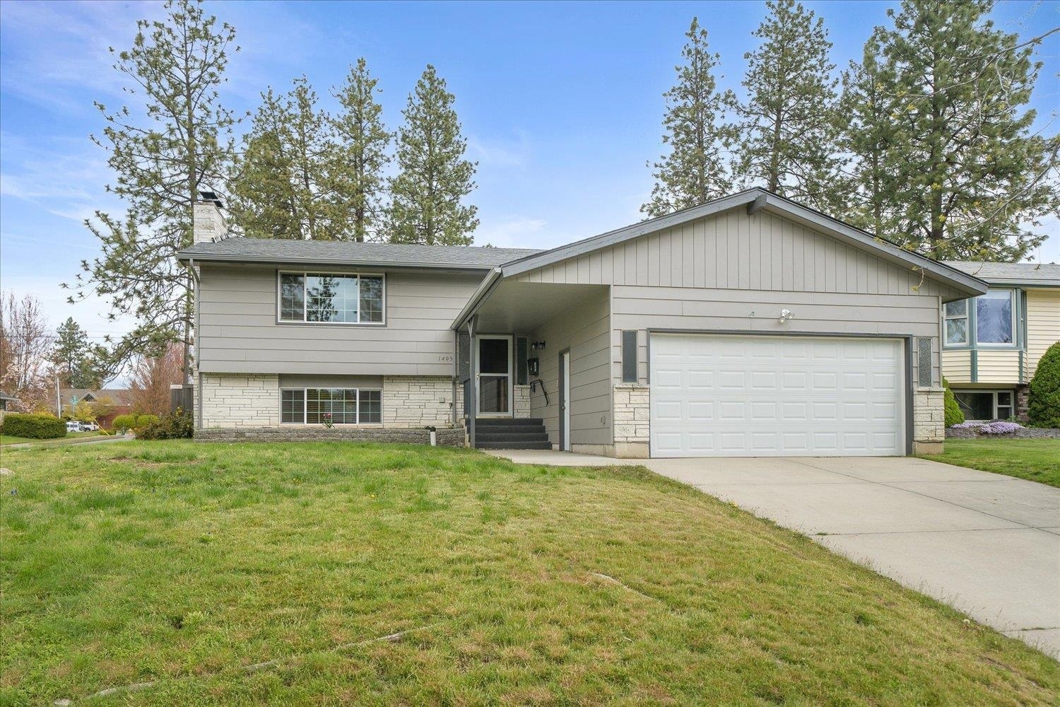 Property Photo:  1405 E 35th Ave  WA 99203 